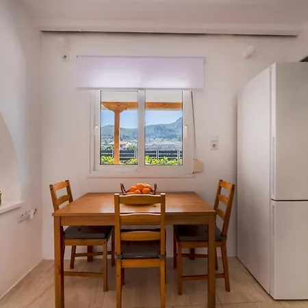 Ancient Acrocorinth Castle View & Patio Appartamento Corinto